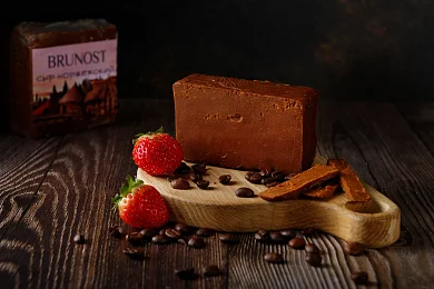 Сыр Норвежский 35% "Brunost"
