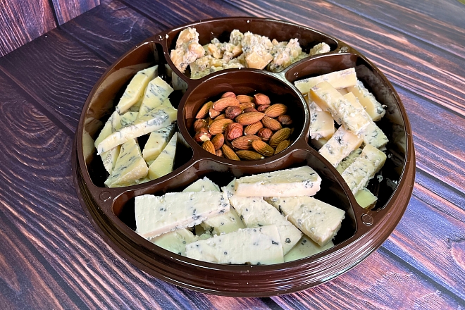 Сырная тарелка: голубая пикантность