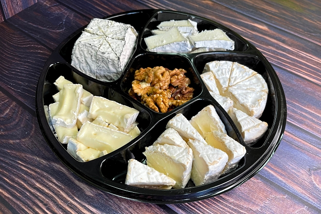 Сырная тарелка: белая-зрелая