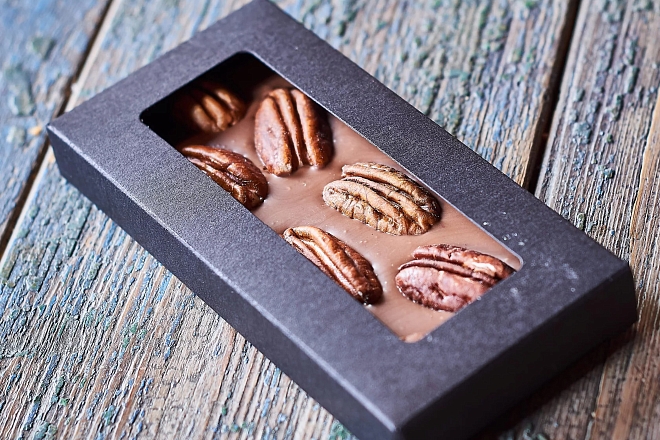 Шоколад молочный с орехом пекан "Сырный сомелье" 65г