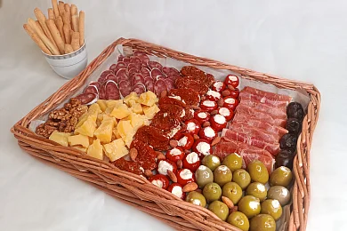 Набор сырно-мясной гастрономии